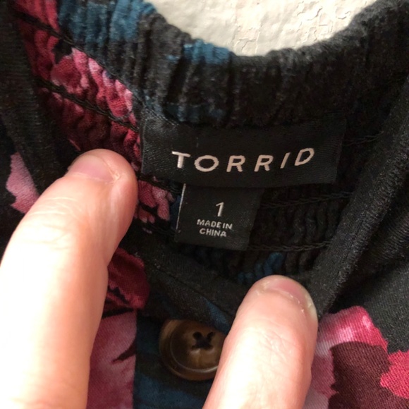 Torrid Black Romper with pink floral design size 1 - Picture 2 of 4